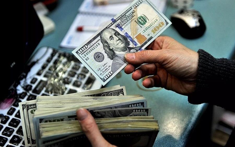 سود کاسبان تحریم در افزایش قیمت دلار است
